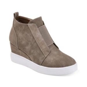 Journee Collection Women’s Clara Wedge Sneaker